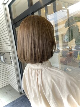 ミイロ(miiro) 透け感ベージュボブ