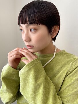 ポール(pole) 眉上ショート