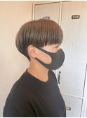 アンブレラカラー  マッシュショート 黒髪   刈上げ女子