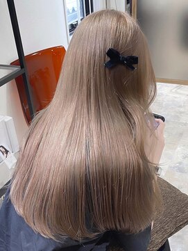 ニトバイアンキシム(nit by ahnkism) 外国人風ミルクティーベージュケアブリーチ堀江