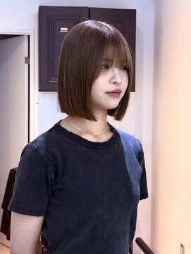 ヨロ 小岩(YOLO) ハイライトカラーミルクティーベージュケアブリーチダブルカラー