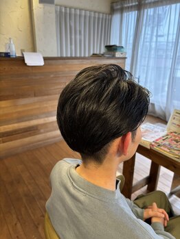 ブブグラスヘアーの写真/【深夜まで営業】スタイリングでONOFFを切り替えられるメンズパーマがおすすめ!お仕事帰りにも通える◎