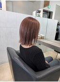 レイヤーボブ×ピンクベージュ