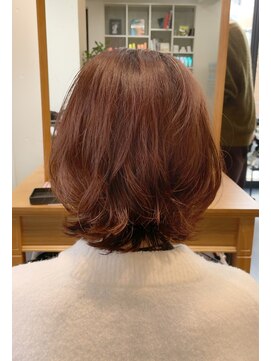 エムプラス 二子玉川(Mplus) 大人女性30代40代ラフでまとまるショートボブパーマ　夏目サトル