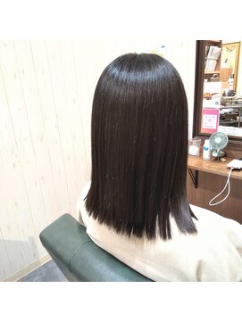 ヘアーズ ロッソ(hair's ROSSO) クセ毛矯正+アルカリ酸熱トリートメント[30代40代50代]