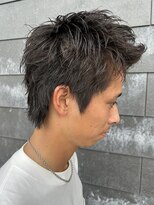 ヒュイル バイ ニアウ(Hwyl by Niau)&nbsp;メンズスパイキーショートスパイラルパーマニュアンスパーマ眉毛