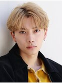 ブロンドニュアンスセンターパート