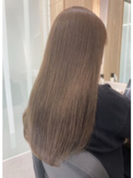 クシュ 所沢東口店(kusyu...) 黒髪/グレーベージュ/レイヤーロング/前髪パーマ/所沢ハイライト