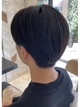 カインド 南青山(hair&make up KIND) 刈り上げセンターパートニュアンスデザイン刈り上げショート