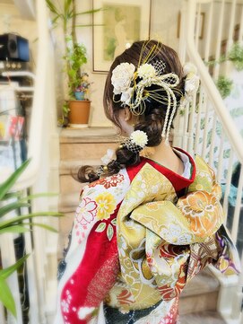 美容室 ティンカーベル 編みおろしヘア