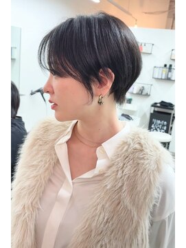 ビビッド(vivid) 小顔ショートカット