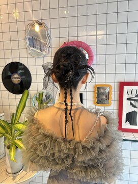 ヘアー アレス(hair ales) カチモリ　アップスタイル