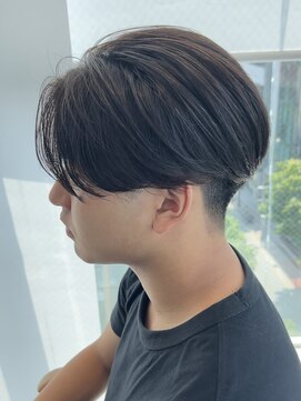 ジーナ 天神(Zina) 毛流れセンターパート