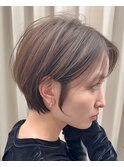 束感ショート/耳かけ/アッシュベージュ/30代/40代/50代