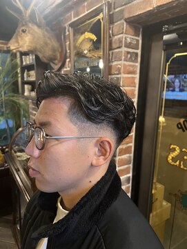 バレス 田町(BALES) 七三パーマスタイル