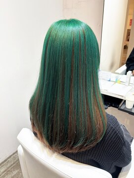 アンナ 広瀬通店(Anna) 派手髪/アンブレラカラー/グリーン×ブラウン/推しカラー/仙台