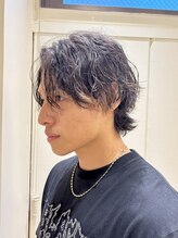 【ボリューム感UP/丸顔・卵型にもオススメ】弱めスパイラルパーマ