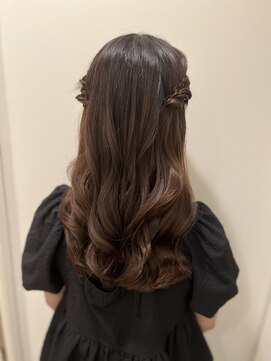 バサラ 大阪梅田店(VASARA) 参列ヘア　結婚式ヘア　推し活ヘア　ハーフツイン　巻きおろし