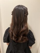 バサラ 大阪梅田店(VASARA) 参列ヘア 結婚式ヘア 推し活ヘア ハーフツイン 巻きおろし