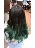 秋のグラデーションならグリーンカラー