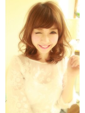 トータルビューティーサロン プリエ(prier) ★ｐｒｉｅｒ　ｄｅ　ｋ－ｔｗｏ★　ゆるく巻いた髪がふんわり