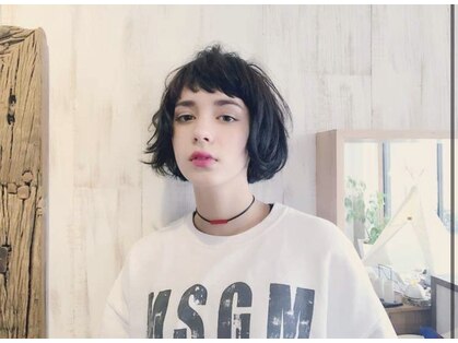 エッジ(EDGE)の写真