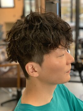 メル(Mel) ☆ソフトツイストスパイラル☆メンズパーマ☆韓国風☆センター