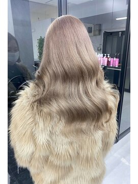 リア 大阪梅田(Ria) ～ミルクティーべージュ～【Ria 大阪 梅田】