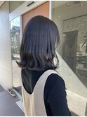 透明感透け感オリーブベージュ ツヤ髪外ハネくびれミディ