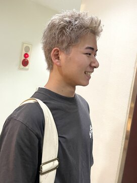 ヘアリゾートエーアイ 新宿西口店(hair resort Ai) スパイキーショート/ホワイトベージュ/メンズカット