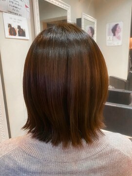 ディアンヌ(Dianne) ミディアム外ハネレイヤースタイル【Dianne_渡部】