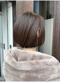 美シルエットのボブ