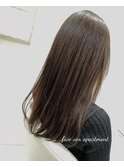 透ける暗髪