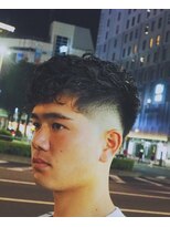 ヒロギンザ 浜松町店(HIRO GINZA)&nbsp;[hiro ginza]ミドルスキンフェード×ハードパーマ　浜松町理容室