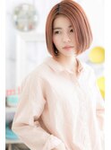 こっくりピンクベージュ大人かわいい前下がりぶつ切りボブc1