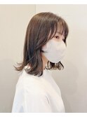 顔まわりレイヤーカット ミディアム/ブラウンベージュ