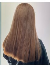 シャラク 羽広店(sharaku) ミルクティーベージュ