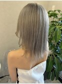 シルバーグレージュ