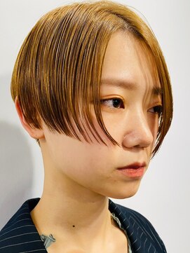 カムジーヘッドカミノウラ(COMEGHEAD KAMINOURA) ダブルカラーショートボブインナーカラーハイライトケアブリーチ