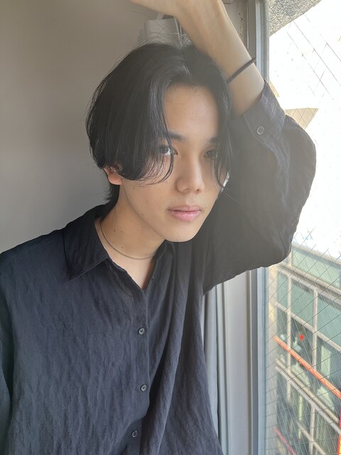 【表参道/青山】韓国 暗髪センターパートの毛流れパーマヘア