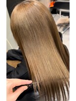 アム 表参道(am)&nbsp;小顔薄めバンググレージュレイヤーロング前髪パーマ黒髪