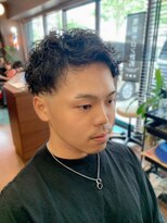 ヘアーワークス ブレーヴ(HAIR WORKS BRAVE)&nbsp;スパイラルパーマ×スキンフェード
