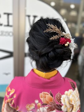 リーヴァ プラス(RIVA +) 卒業式ヘアセット
