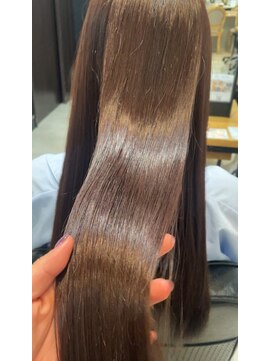 ステラ(stella) ストレートツヤ髪