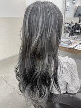 トータルビューティブレイクデュオ(TOTAL BEAUTY BREK DUO) ハイライトグラデーション