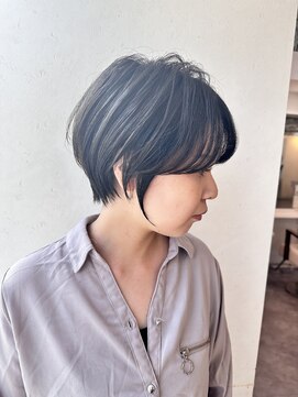 トッカ ヘアアンドトリートメント 難波店 小顔似合わせカット愛されクールショート20代/30代40代50代/難波