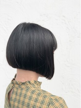 ヴァリエ(VARIE)の写真/縮毛矯正でお手入れが楽なさらさらストレートに♪ダメージレスで柔らかな質感と、自然な艶髪に☆