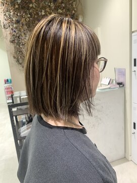 アローム(alom) ホワイトグレージュ/ハイライトカラー/チェリーブラウン/茅ヶ崎