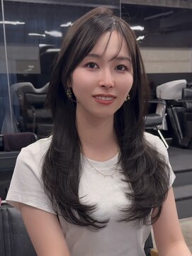 アリュウル 表参道(ALLURE) 黒髪韓国ヘア　レイヤーカット　くびれ巻き　千葉