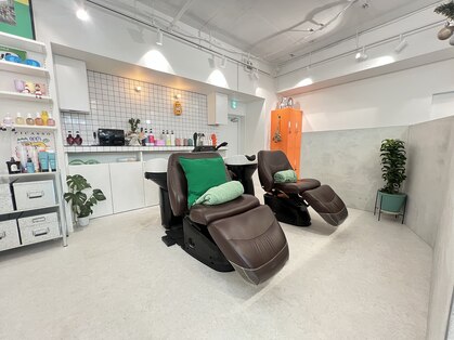 プーン(POON)の写真